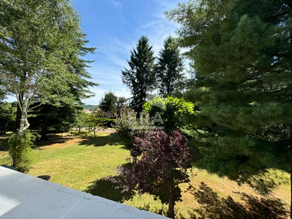 A vendre, charmante MAISON type 8 à 15 min du centre ville de Périgueux