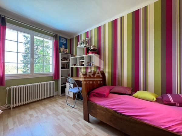 A vendre, charmante MAISON type 8 à 15 min du centre ville de Périgueux