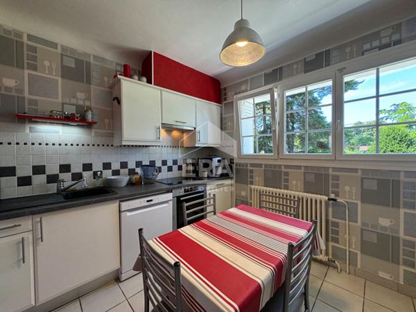 A vendre, charmante MAISON type 8 à 15 min du centre ville de Périgueux