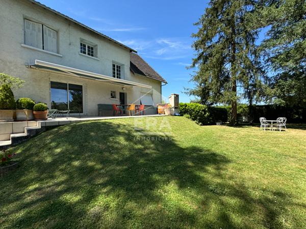 A vendre, charmante MAISON type 8 à 15 min du centre ville de Périgueux