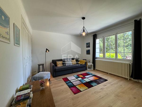 A vendre, charmante MAISON type 8 à 15 min du centre ville de Périgueux