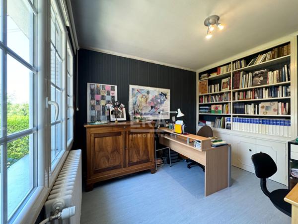 A vendre, charmante MAISON type 8 à 15 min du centre ville de Périgueux