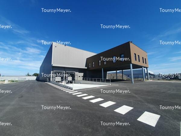 A LOUER - BLANQUEFORT - ENTREPOTS/LOCAUX ACTIVITES