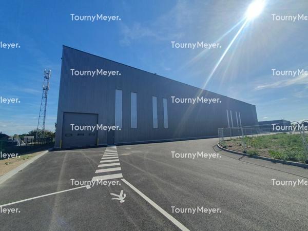 A LOUER - BLANQUEFORT - ENTREPOTS/LOCAUX ACTIVITES