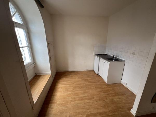 Appartement T1 à louer - 22 m² (réf : 491509)