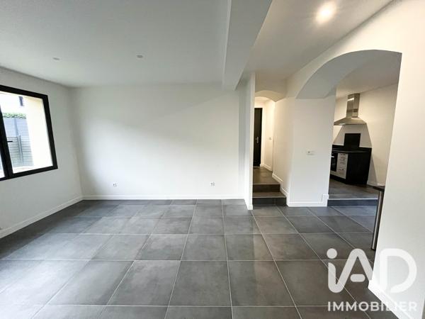 Maison à vendre 3 pièces 151 m² Mantes-la-Ville