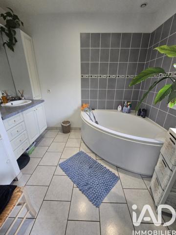 Maison à vendre 7 pièces 142 m² Festigny