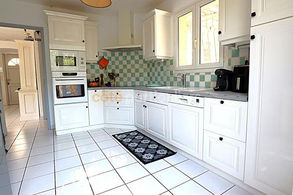 Vente Villa124 m² - 4 Pièces - SAINT RAPHAEL (83700)