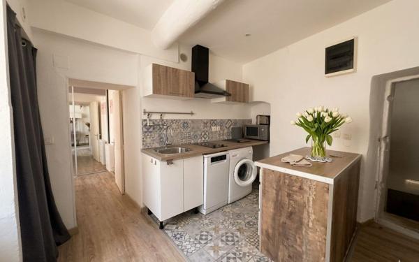 Appartement à vendre    1 pièce •  Nîmes