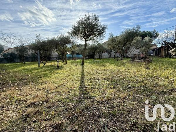 Maison 3 pièces de 80 m² à Sorgues (84700)