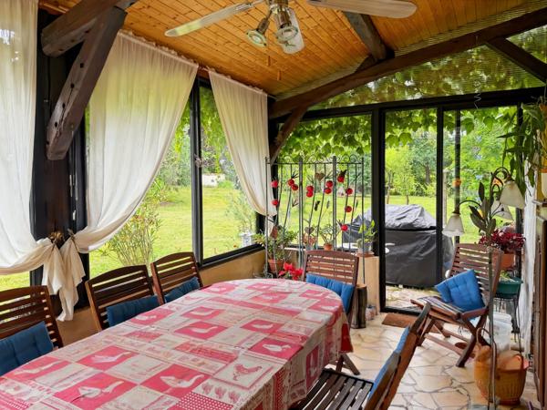 Propriété 358 m2 à vendre -avec 7700 m2 de parc - Maison 8 pièces de 234 m2, gîte de 124 m2 et piscine proche de MARCIAC (32)
