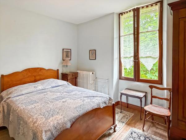 Propriété 358 m2 à vendre -avec 7700 m2 de parc - Maison 8 pièces de 234 m2, gîte de 124 m2 et piscine proche de MARCIAC (32)