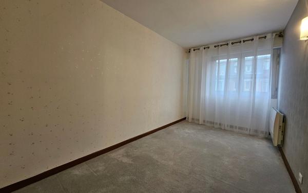 Appartement à louer    3 pièces • 77 m2 Amiens