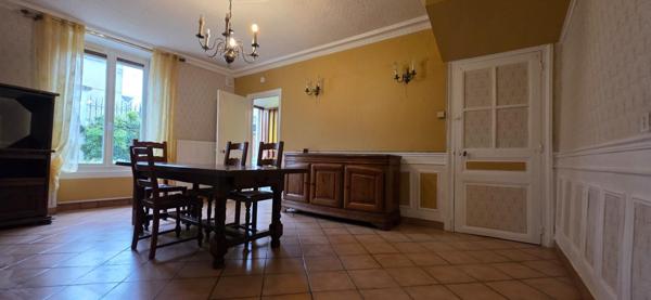 MAISON DE VILLE AVENUE DE LAON