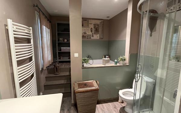 Maison à vendre    5 pièces •  Caumont-sur-Durance