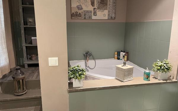 Maison à vendre    5 pièces •  Caumont-sur-Durance