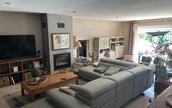 Maison à vendre    5 pièces •  Caumont-sur-Durance