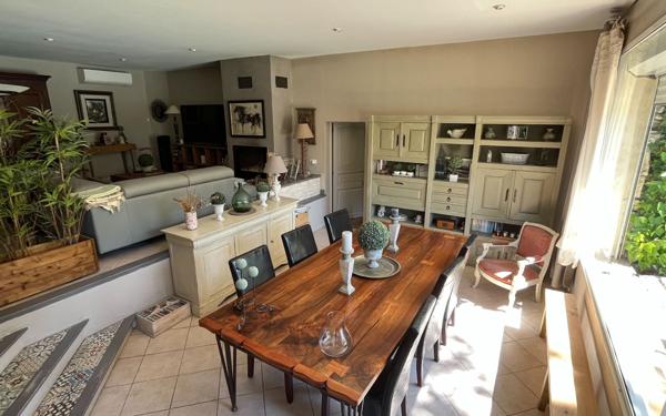 Maison à vendre    5 pièces •  Caumont-sur-Durance