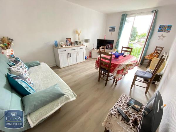 Appartement à louer 2 pièces 54m²
