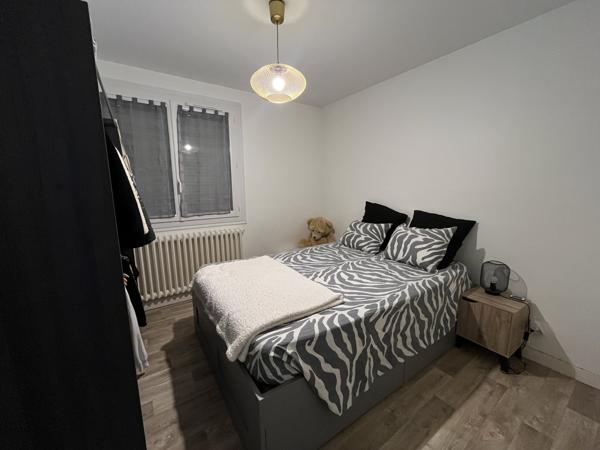 À LOUER...Appartement en centre ville Pontivy (56300)