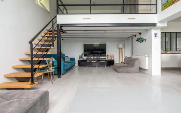 Appartement à vendre    4 pièces • 101,53 m2 Le Plessis-Robinson