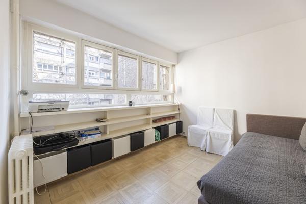 Appartement F4 à vendre  3 pièces - 85 m2 PARIS - 75007