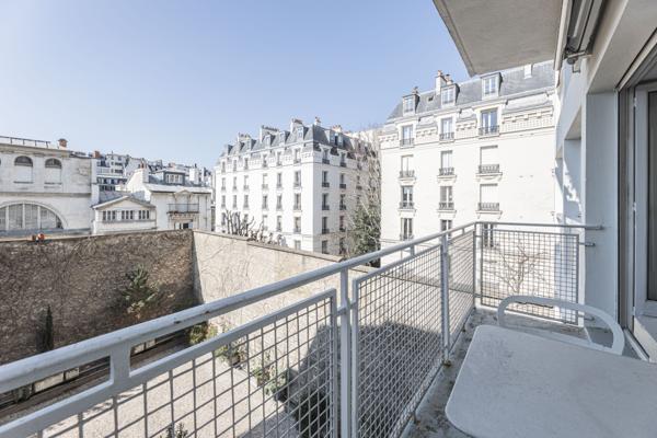 Appartement F4 à vendre  3 pièces - 85 m2 PARIS - 75007