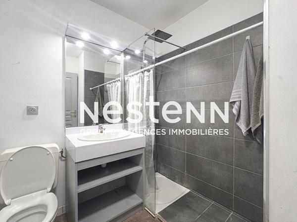 Grand Studio rénové de 40 m2 plein centre Avenue Franklin Roosevelt - 69500 BRON