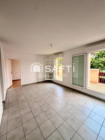 Bel appartement dernier étage avec ascenseur, 2 places de parking et et terrasse 15m2!