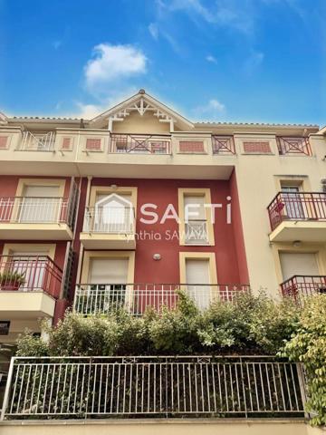 Bel appartement dernier étage avec ascenseur, 2 places de parking et et terrasse 15m2!