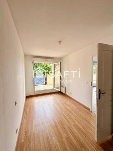 Bel appartement dernier étage avec ascenseur, 2 places de parking et et terrasse 15m2!