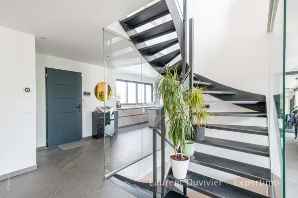 Colombes (92700) UNIQUE - Maison d’architecte de 2021 de plus de 263m2 dans quartier pavillonnaire recherché de Colombes