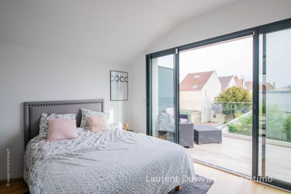 Colombes (92700) UNIQUE - Maison d’architecte de 2021 de plus de 263m2 dans quartier pavillonnaire recherché de Colombes