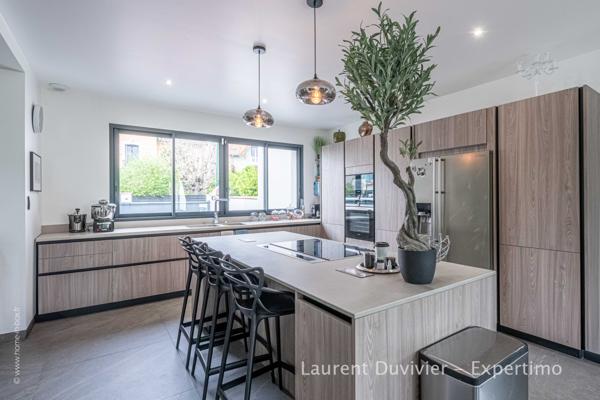 Colombes (92700) UNIQUE - Maison d’architecte de 2021 de plus de 263m2 dans quartier pavillonnaire recherché de Colombes