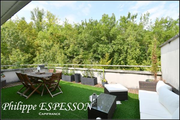 SUPERBE APPARTEMENT T3 AVEC GRANDE TERRASSE-RESIDENCE SECURISEE AVEC PISCINE SUR AGEN (47)