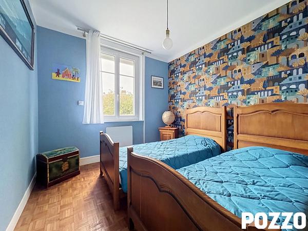 VENTE : appartement (111 m² Carrez) à centre-ville de COUTANCES - Garage - Caves - Grenier COUTANCES