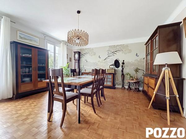 VENTE : appartement (111 m² Carrez) à centre-ville de COUTANCES - Garage - Caves - Grenier COUTANCES