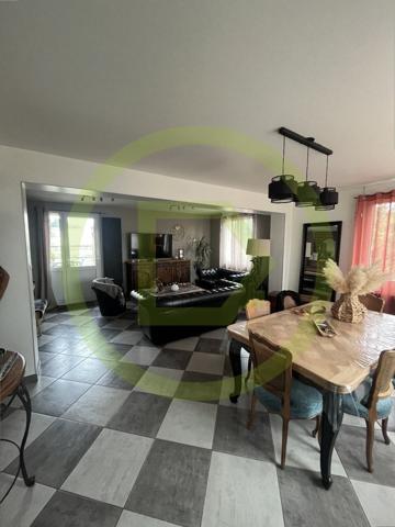 Maison à LE PLESSIER ROZAINVILLERS (80110)