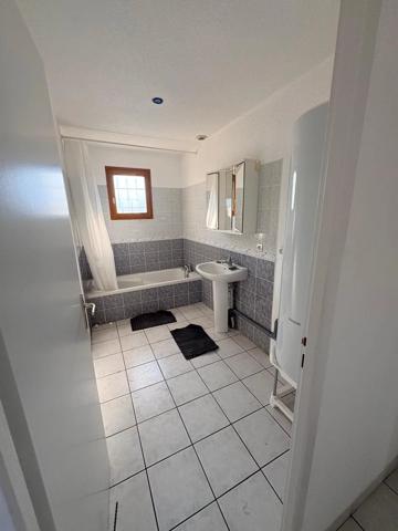 Vente                                                      Maison
                        
                     7 pièces                      172 m2                     à Alixan