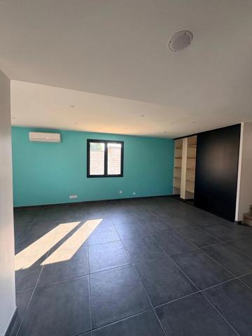 Vente                                                      Maison
                        
                     7 pièces                      172 m2                     à Alixan