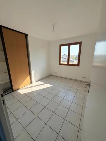 Vente                                                      Maison
                        
                     7 pièces                      172 m2                     à Alixan