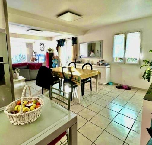 maison jardin piscine