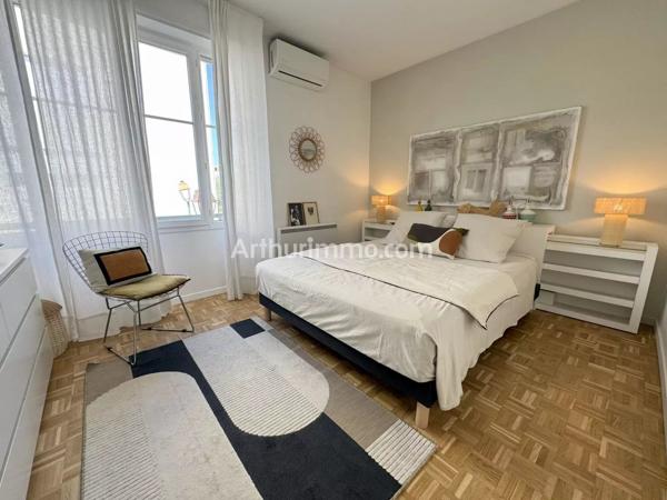 Vente                                                      Appartement
                        
                     3 pièces                      47 m2                     à Sainte-Maxime