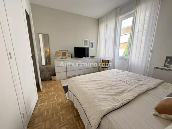 Vente                                                      Appartement
                        
                     3 pièces                      47 m2                     à Sainte-Maxime