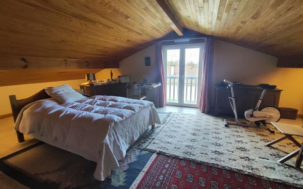 Maison à vendre    5 pièces •  Saubion