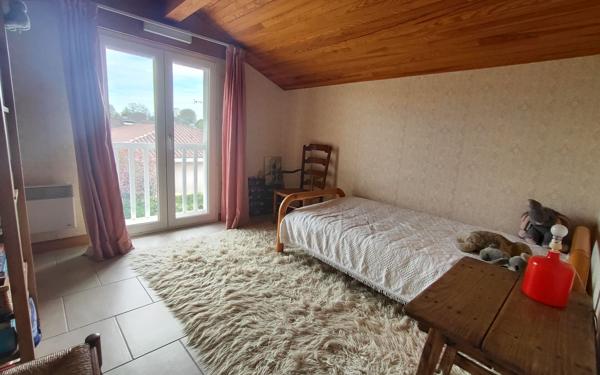 Maison à vendre    5 pièces •  Saubion