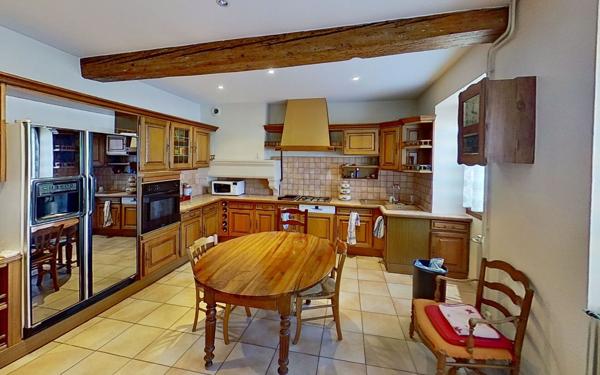 Maison à vendre    4 pièces • 109 m2 Trévoux