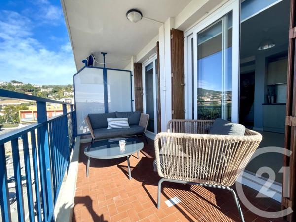 Appartement T3 à vendre  3 pièces - 48,63 m2 LE LAVANDOU - 83