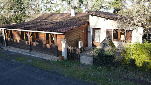 MAISON 2 CHAMBRES SUR 1072 m2 CLOTURE