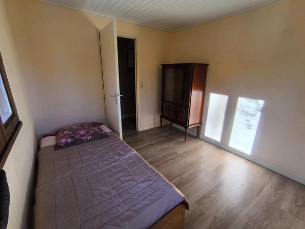 MAISON 2 CHAMBRES SUR 1072 m2 CLOTURE